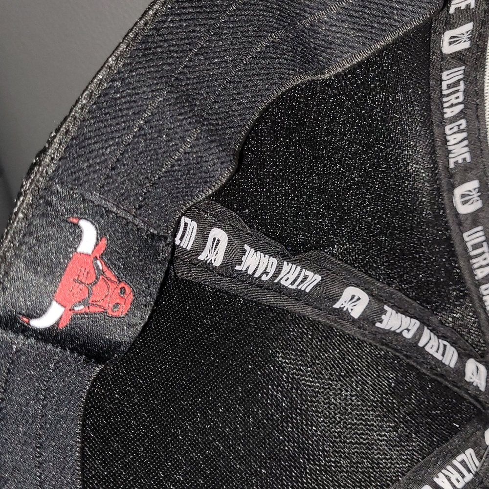 💕❌️SOLD❌Ultra Game Chicago Bulls NBA Basketball Mens Reflective Cap Hat Black O - Picture 12 of 13